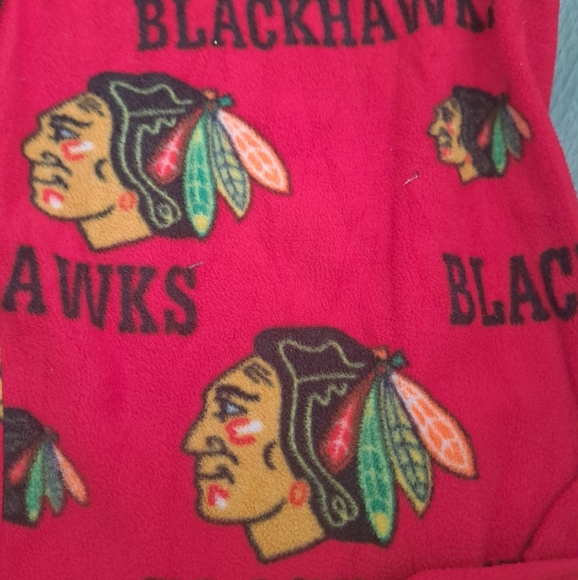 NHL Concepts CHICAGO BLACK HAWKS full piece gripped footed PJ'S hockey Ladies L - Picture 3 of 5